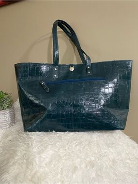 Emerald Croc-Embossed Oversized Tote Bag